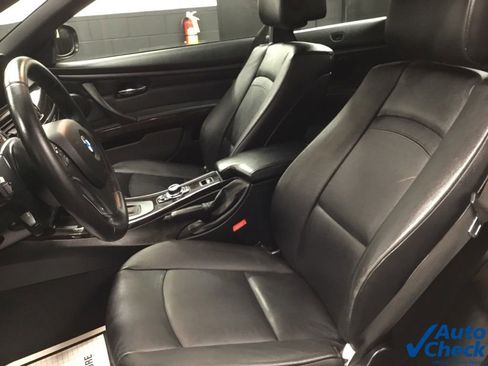 Used 2011 BMW 335i Convertible image 35