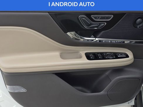 Used 2022 Lincoln Corsair Grand Touring w/ Elements Technology Bundle image 16