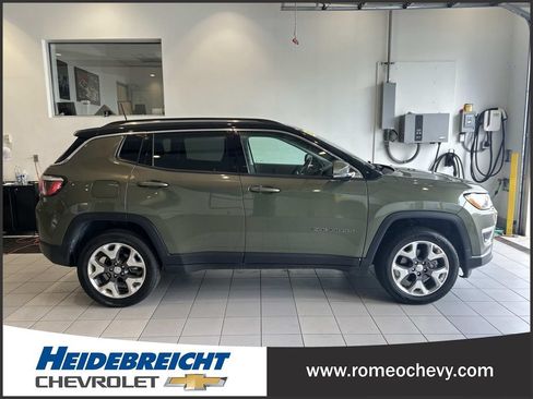 Used 2020 Jeep Compass Limited AWD/4WD image 2