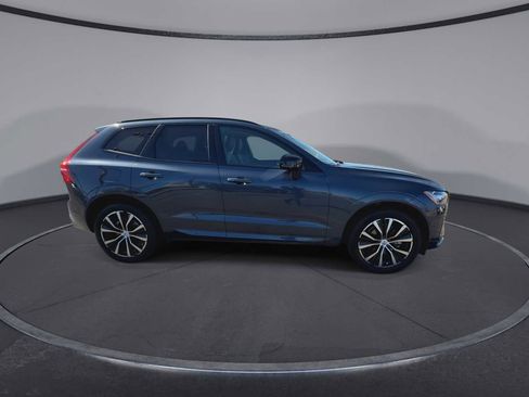 Used 2023 Volvo XC60 B5 Plus w/ Climate Package image 9