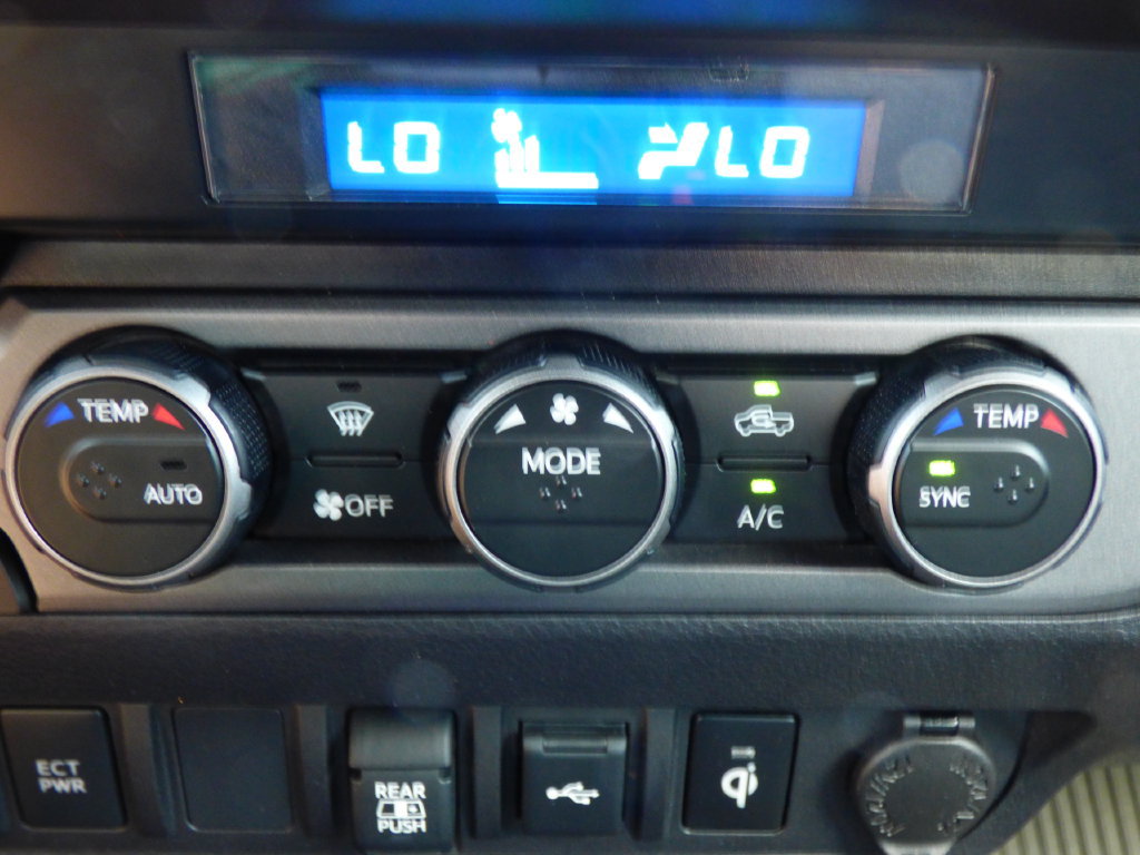 Used 2023 Toyota Tacoma TRD Off-Road AWD/4WD image 27