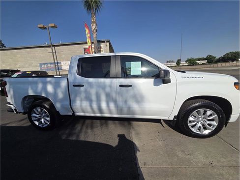 Used 2022 Chevrolet Silverado 1500 Custom RWD image 4