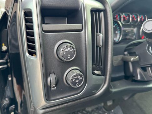 Used 2016 Chevrolet Silverado 1500 LTZ Z71 w/ LTZ Plus Package AWD/4WD image 17