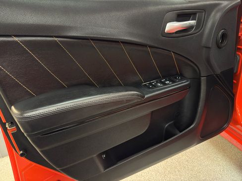 Used 2018 Dodge Charger SXT w/ Blacktop Package image 14