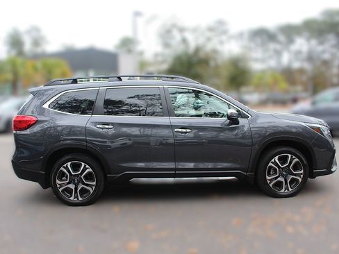 Used 2023 Subaru Ascent Touring image 12