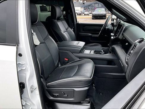 Used 2025 RAM 3500 Limited image 27