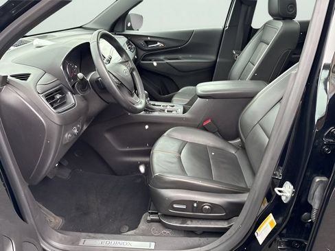 Used 2024 Chevrolet Equinox Premier AWD/4WD image 9