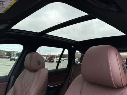 Used 2023 BMW X5 xDrive40i w/ Climate Comfort Package image 20