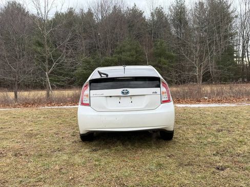 Used 2014 Toyota Prius Four w/ Solar Roof Package image 6