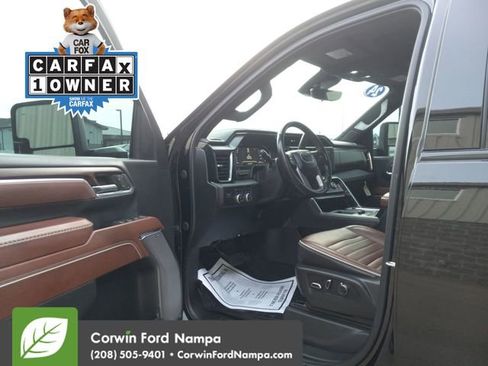 Used 2024 GMC Sierra 3500 Denali Ultimate image 9