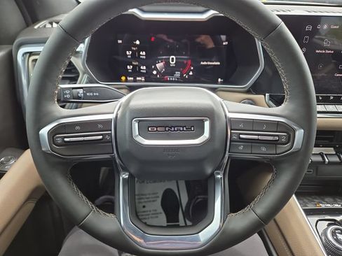 New 2026 GMC Canyon Denali AWD/4WD image 17