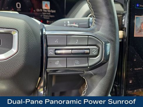 Used 2025 GMC Yukon Denali Ultimate AWD/4WD image 12