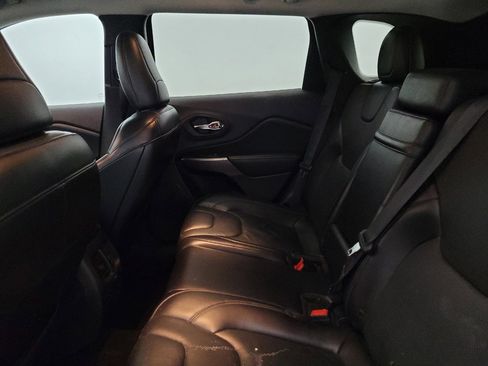 Used 2019 Jeep Cherokee Limited AWD/4WD image 18