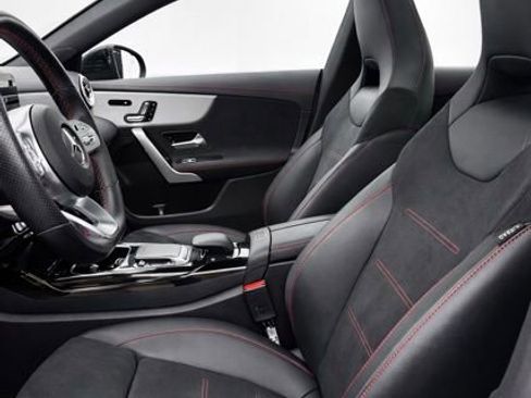 Used 2022 Mercedes-Benz CLA 35 AMG 4MATIC image 9