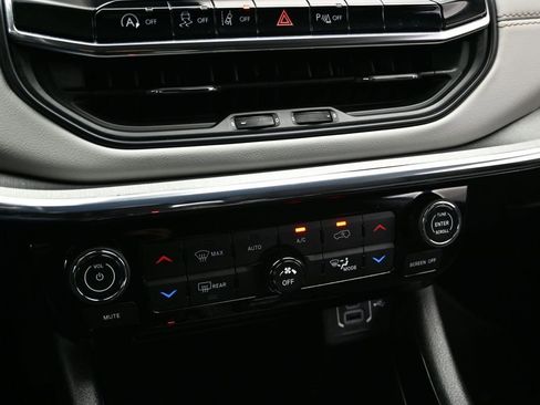 Used 2022 Jeep Compass Limited AWD/4WD image 48