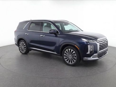 Certified 2024 Hyundai Palisade Calligraphy AWD/4WD image 3