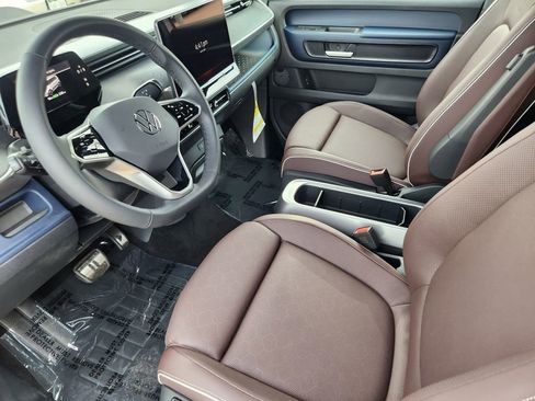 New 2025 Volkswagen ID. Buzz Pro S image 6