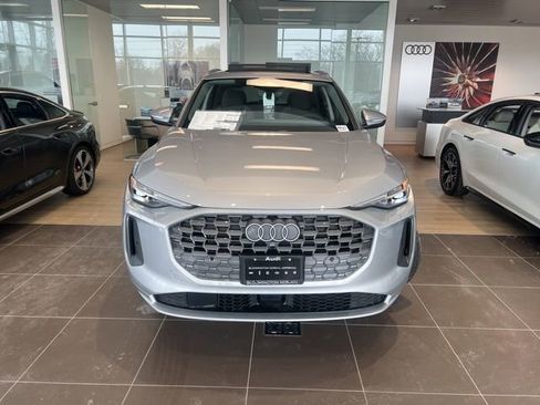 New 2025 Audi Q5 Premium Plus image 6