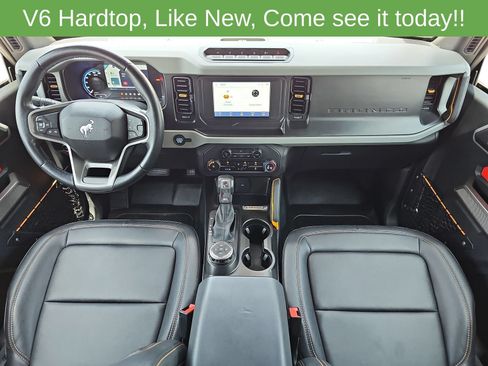 Used 2023 Ford Bronco Badlands w/ Sasquatch Package AWD/4WD image 9