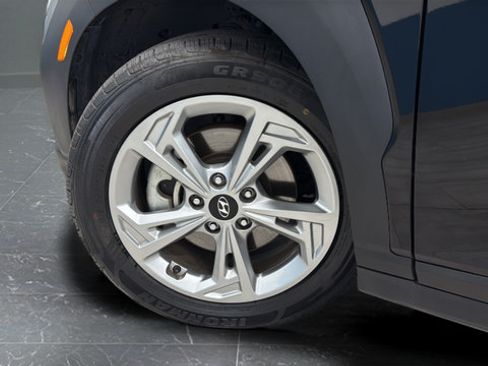 Used 2023 Hyundai Kona SEL AWD/4WD image 32