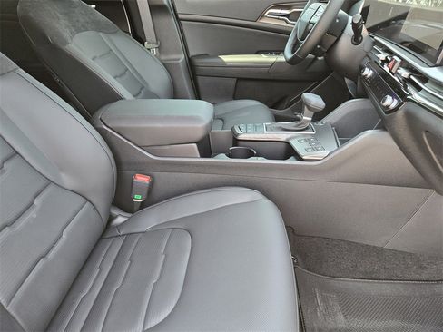 New 2026 Kia Sportage SX image 10