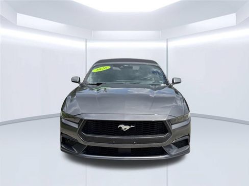 Used 2025 Ford Mustang Premium RWD image 2