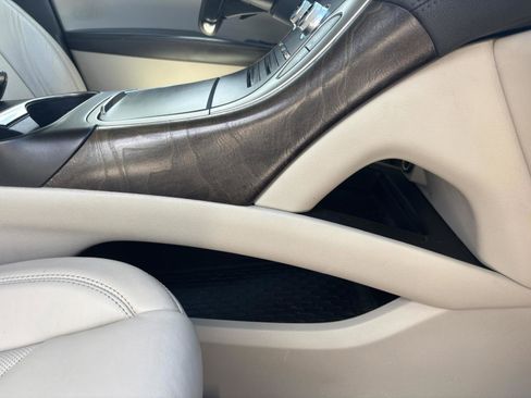 Used 2016 Lincoln MKX Select w/ Select Plus Package image 32