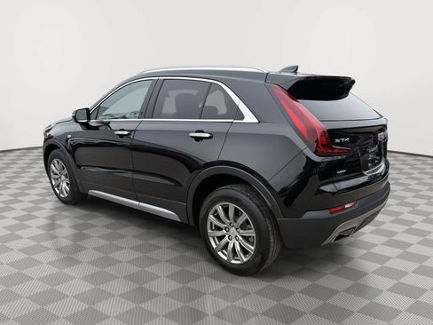Used 2021 Cadillac XT4 Premium Luxury w/ Cold Weather Package AWD/4WD image 5