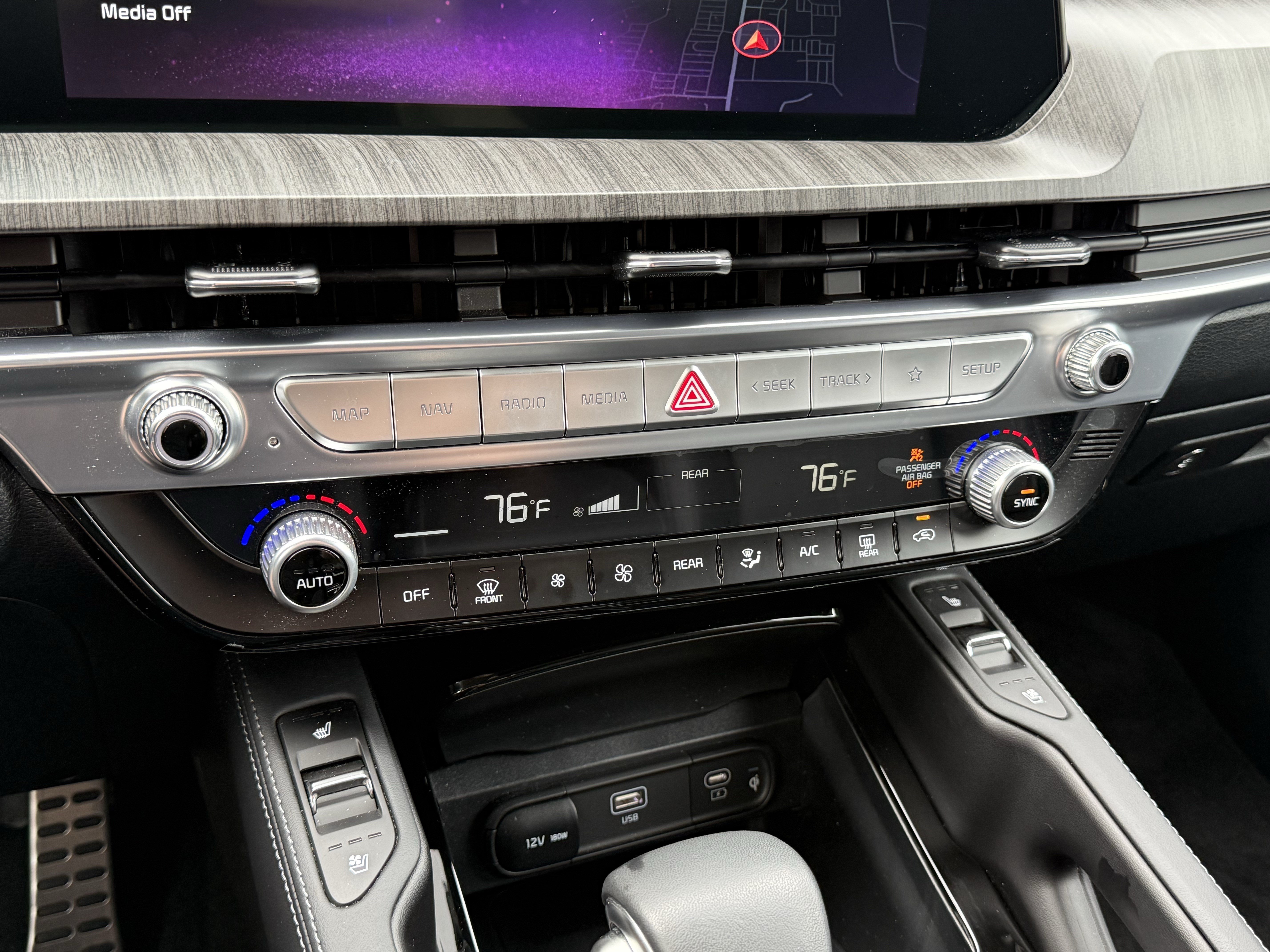 Used 2025 Kia Telluride SX FWD image 29