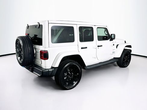 Used 2023 Jeep Wrangler Sahara w/ Cold Weather Group image 9