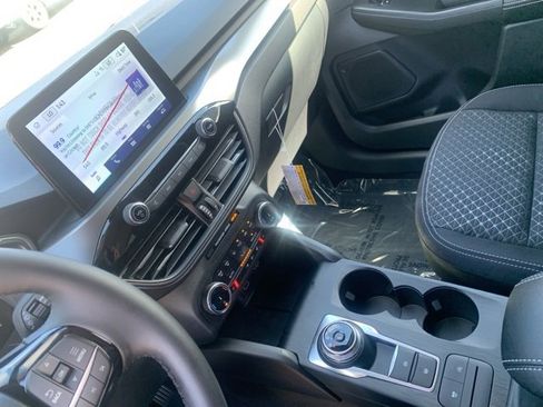 Used 2024 Ford Escape Active image 20