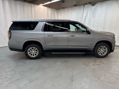 Certified 2023 Chevrolet Suburban LT image 7