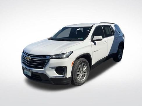 Certified 2023 Chevrolet Traverse LT image 3