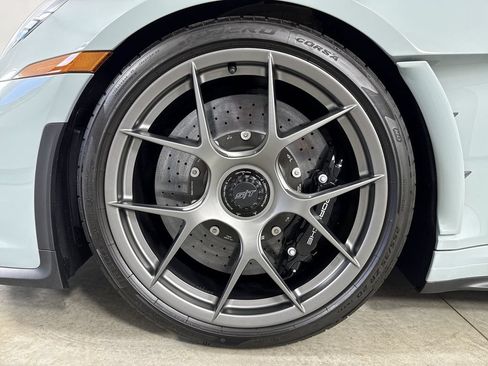Certified 2024 Porsche 911 GT3 RS RWD image 13