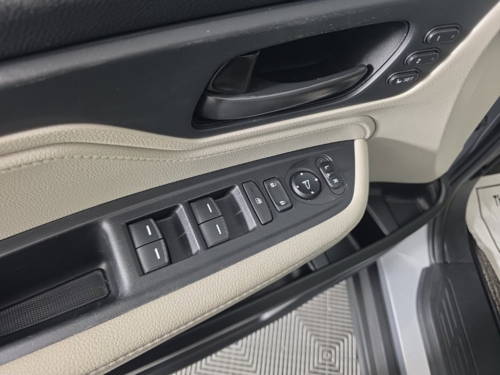 Used 2026 Honda Odyssey EX-L image 12