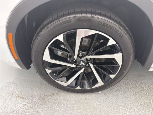 Used 2023 Mitsubishi Outlander SEL FWD image 4
