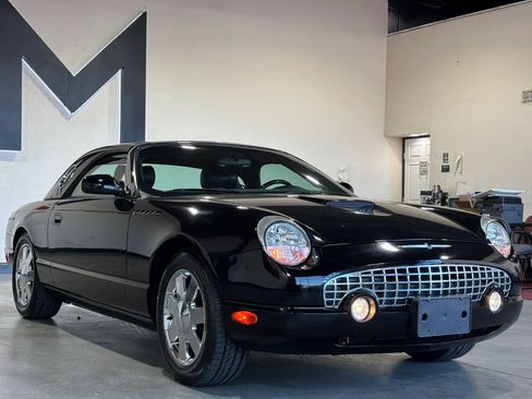 Used 2002 Ford Thunderbird RWD image 2