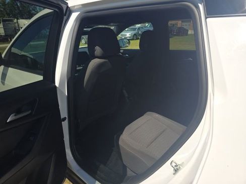 Used 2025 Chevrolet Equinox LT image 23