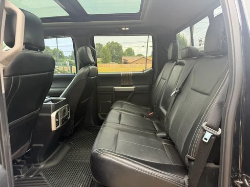Used 2018 Ford F150 Lariat w/ Equipment Group 502A Luxury AWD/4WD image 17