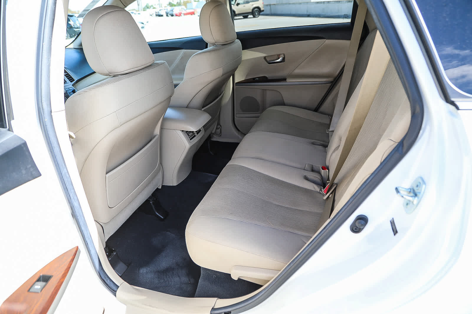 Used 2013 Toyota Venza LE FWD image 18