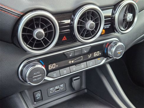 Used 2024 Nissan Sentra SR image 16