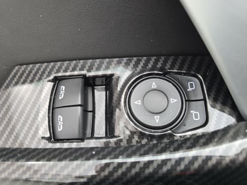 Used 2020 Chevrolet Camaro SS image 27