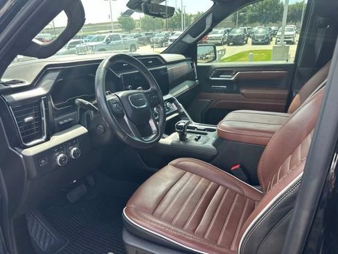 Used 2024 GMC Sierra 1500 Denali Ultimate AWD/4WD image 7