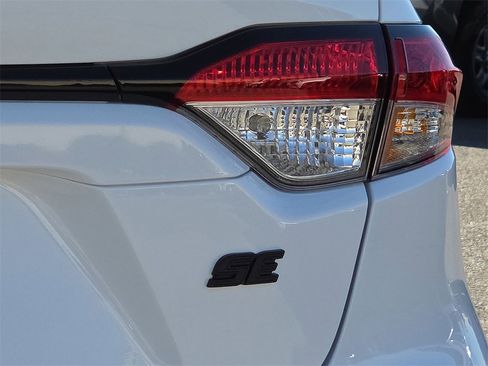 New 2026 Toyota Corolla SE image 10