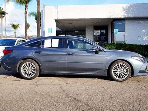 Used 2019 Toyota Avalon XLE image 7