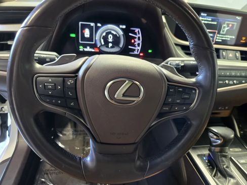 Used 2021 Lexus ES 300h w/ Premium Package FWD image 17