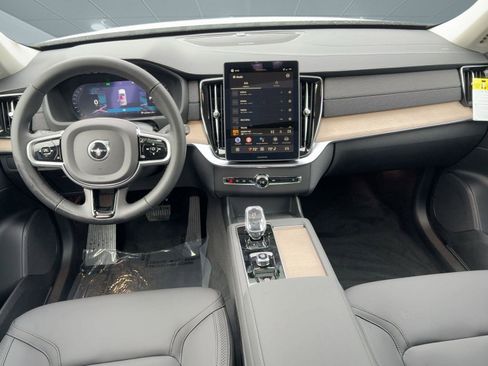 New 2026 Volvo XC90 B6 Plus w/ Protection Package image 26