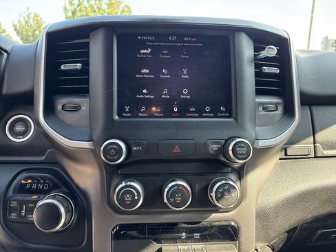 Used 2020 RAM 1500 Big Horn AWD/4WD image 23