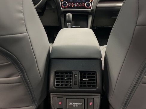 Used 2018 Subaru Legacy 3.6R Limited image 32