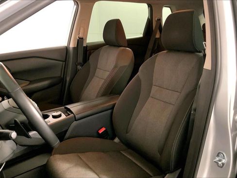 Used 2025 Nissan Rogue SV AWD/4WD image 22